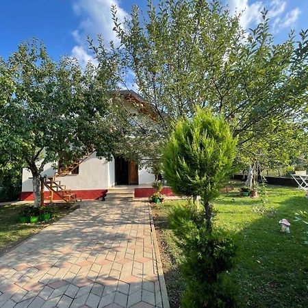 Puke Riza Guest House מראה חיצוני תמונה