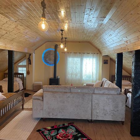 Puke Riza Guest House מראה חיצוני תמונה