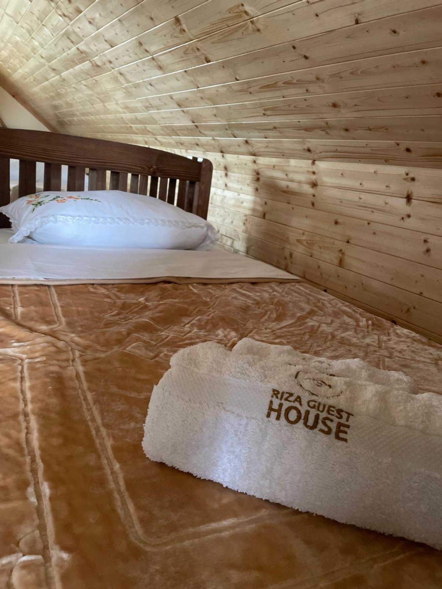 Puke Riza Guest House מראה חיצוני תמונה